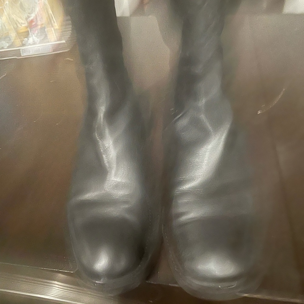 Gucci Mid Calf Black Boots sz 39